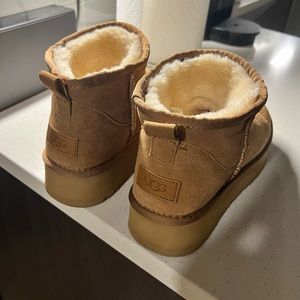 UGG (dupe) platform ultra mini size 39
